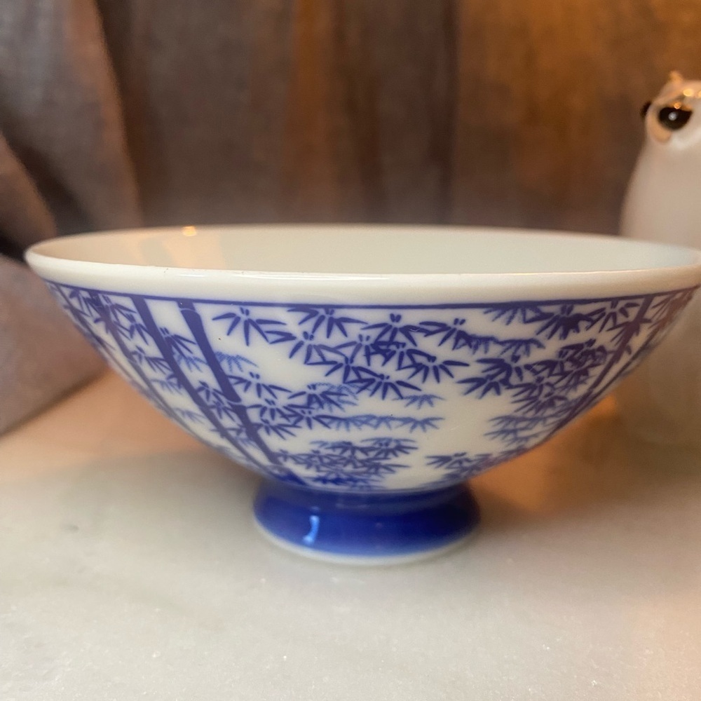 Vintage Asian Blue & White Porcelain Rice Bowl – Bamboo Pattern, 4.75”, 130g